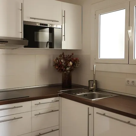 Spacious Modern In A Beautiful Area Apartmán